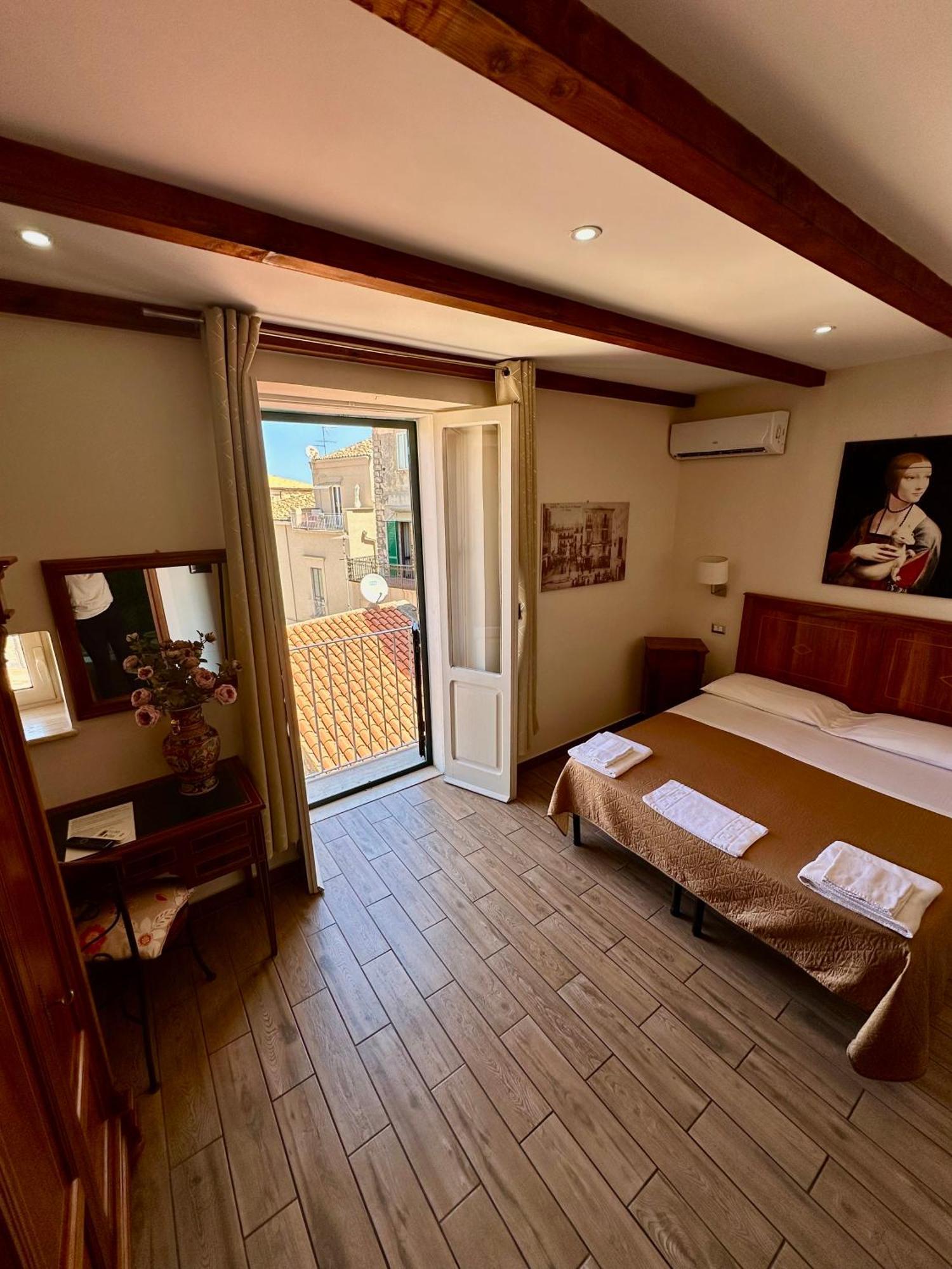 Lorylu Hotell Tropea Exteriör bild